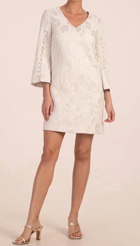 Selfie Dress in Winter White Lace unclassified dresses